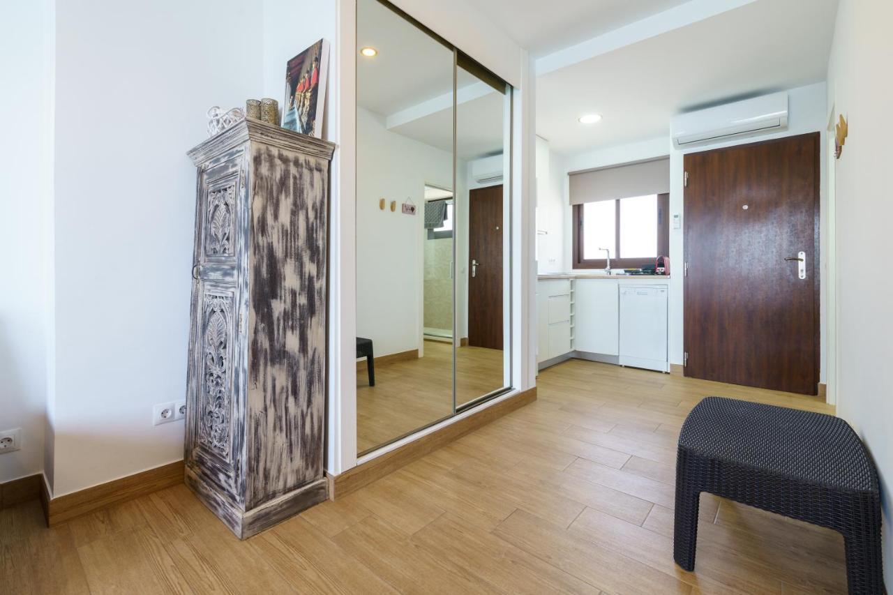 Amazing Views Beachfront Apartment With Swimming Pool 贝纳尔马德纳 外观 照片