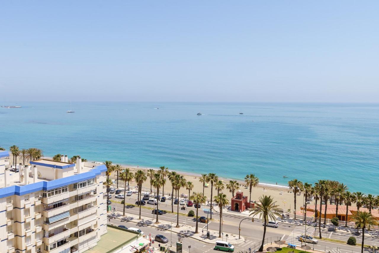 Amazing Views Beachfront Apartment With Swimming Pool 贝纳尔马德纳 外观 照片